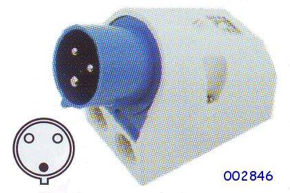 Prises  standards 32 A