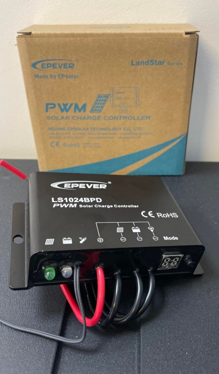 Contr�le de charge panneaux solaires